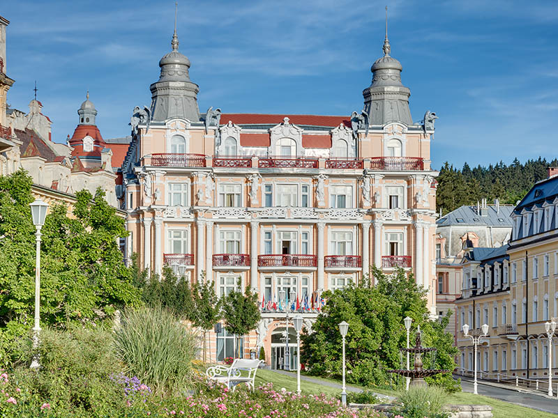 Exterier hotel Hvězda