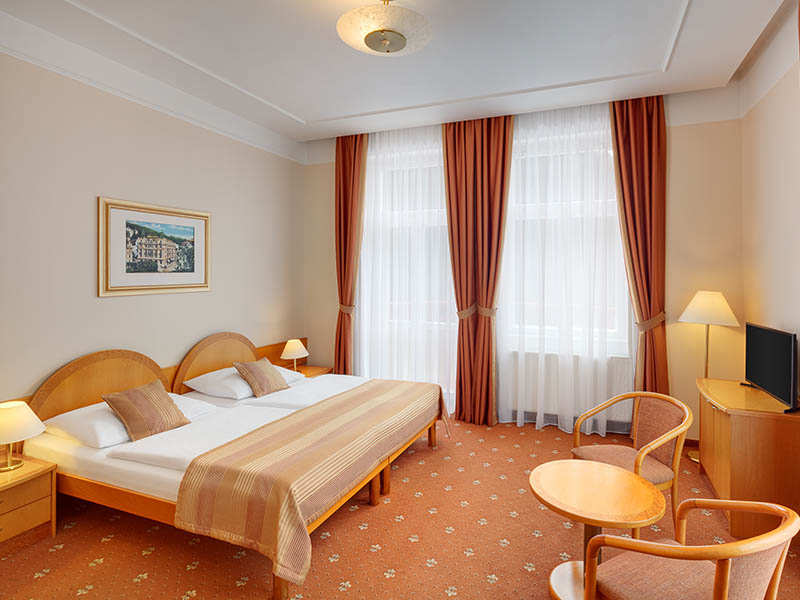 Dvoulůžkový pokoj Superior Neapol hotel Hvězda